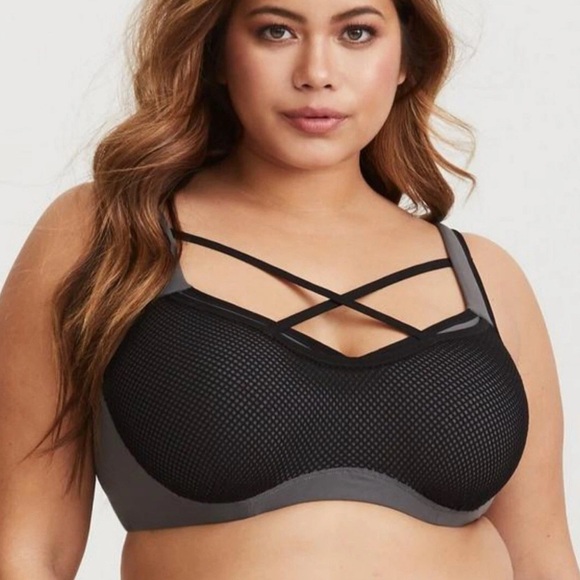 Torrid Active Gray Mid Impact Underwire Strappy Sports Bra - Picture 1 of 9